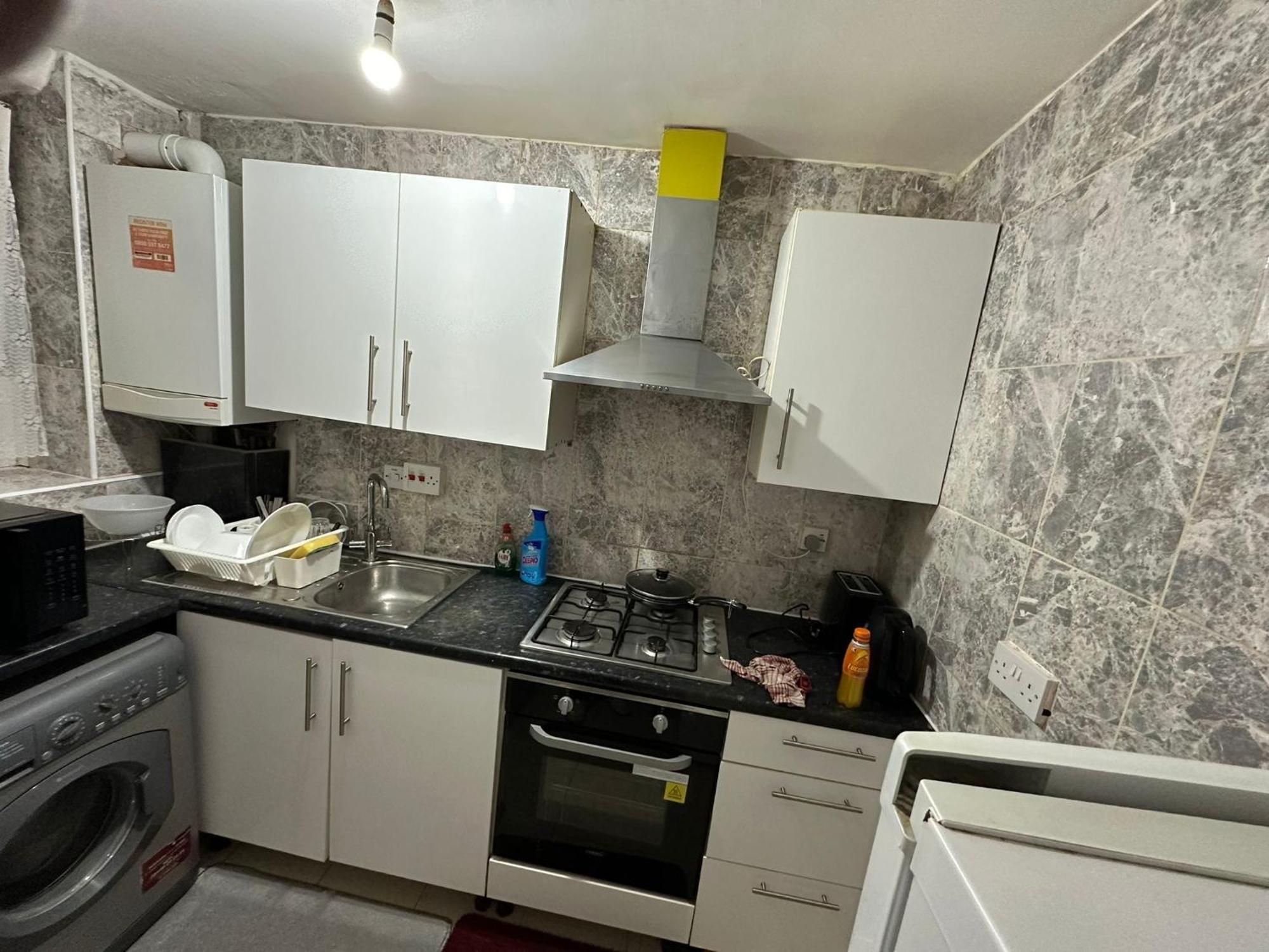 Apartamento Beautiful Private Double In A Shared 3-bedroom Minutes Walk From Bethnal *